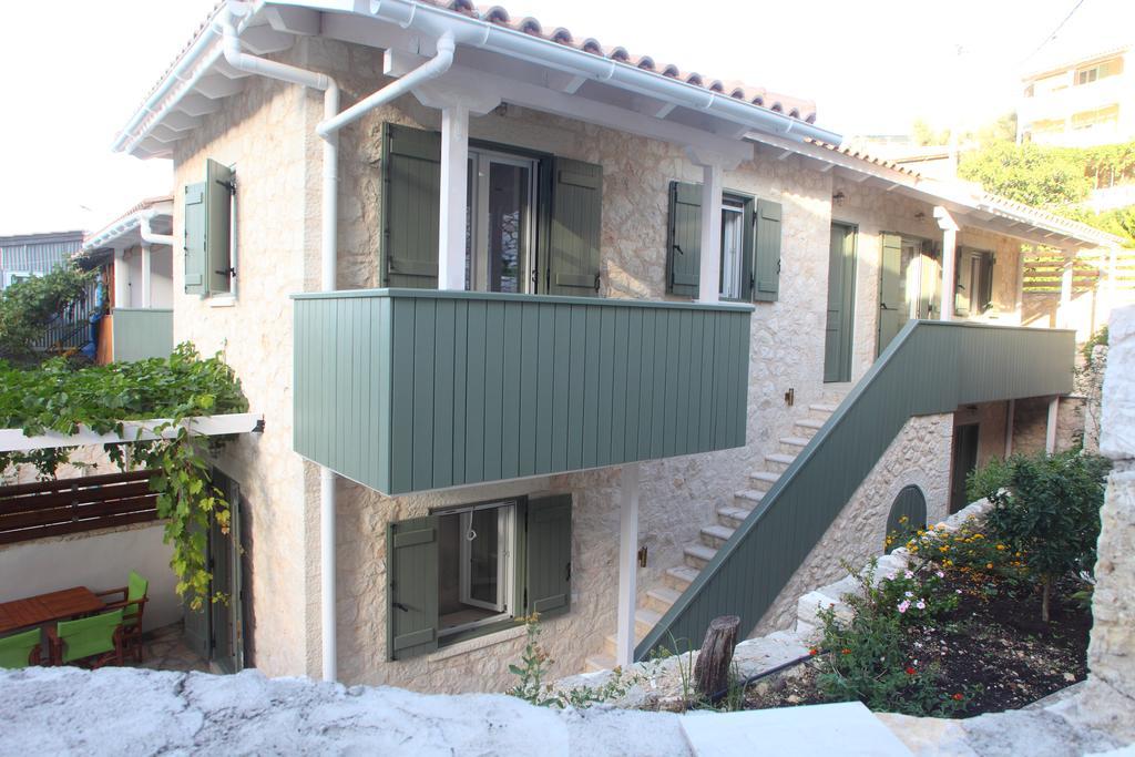 Wild Sea Apartments Áyios Nikítas Buitenkant foto